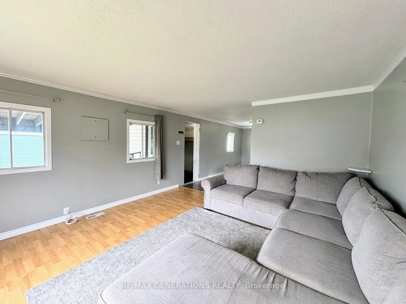 Photo 4 of 54 Jackson Crescent, Marathon — HOMEH