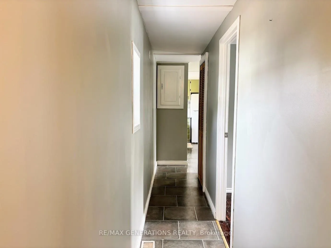 Photo 8 of 54 Jackson Crescent, Marathon — HOMEH