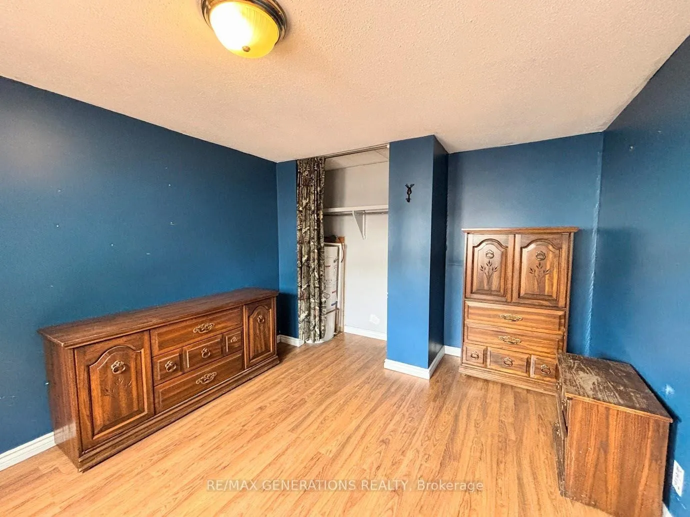 Photo 15 of 54 Jackson Crescent, Marathon — HOMEH