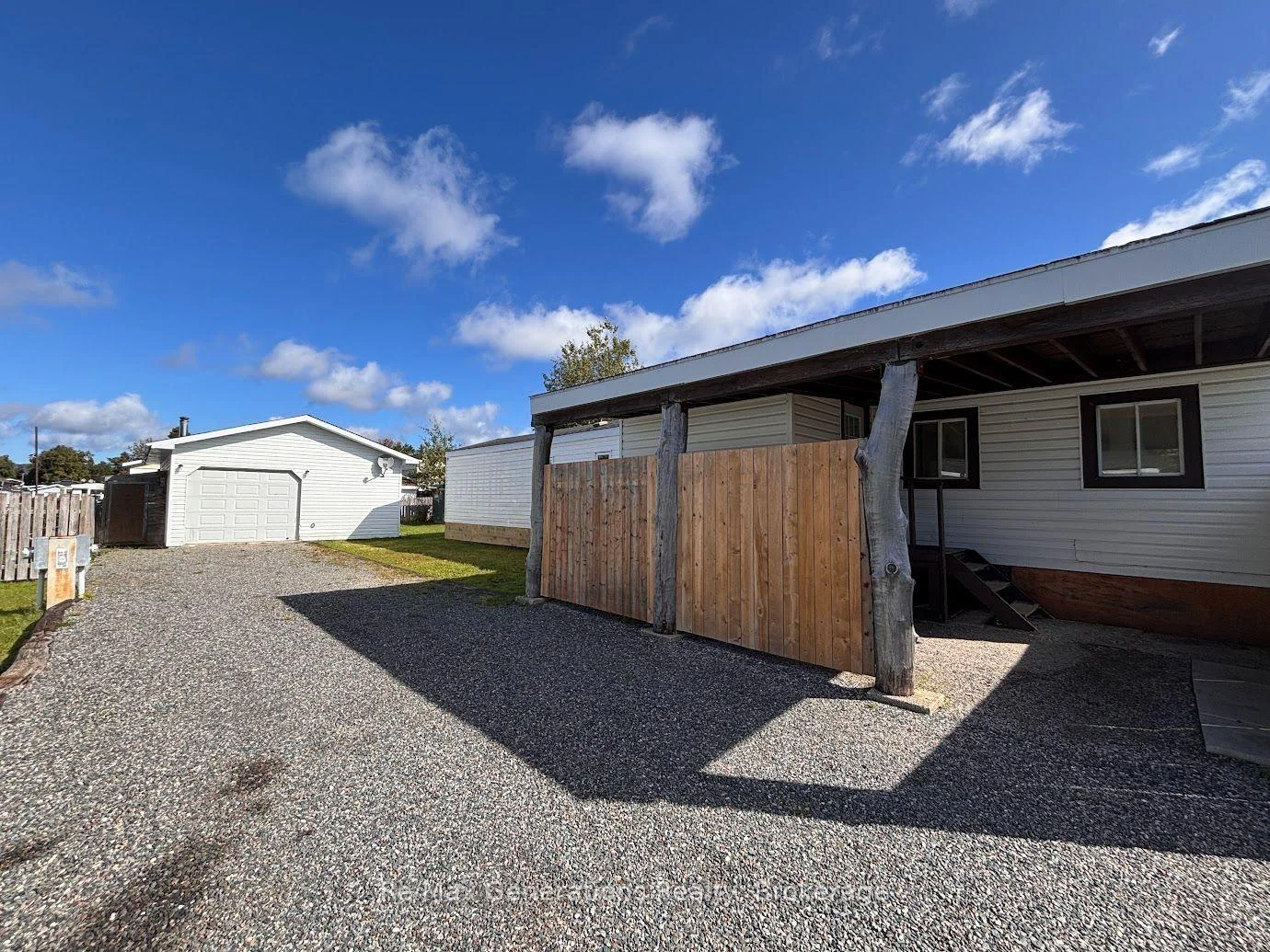 Photo 36 of 54 Jackson Crescent, Marathon — HOMEH