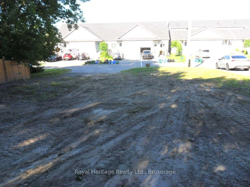 Photo 3 of 367 Centre Street S, Oshawa, Central — HOMEH