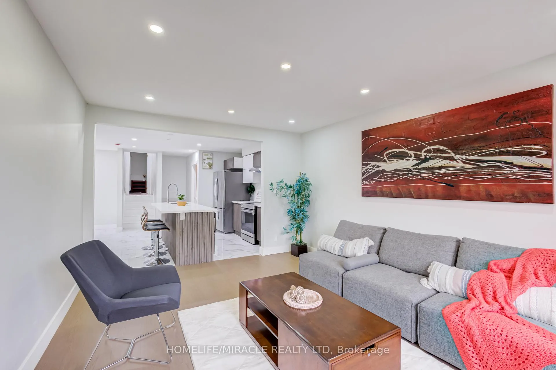 Photo 16 of 122 Ormond Drive, Oshawa, Samac — HOMEH