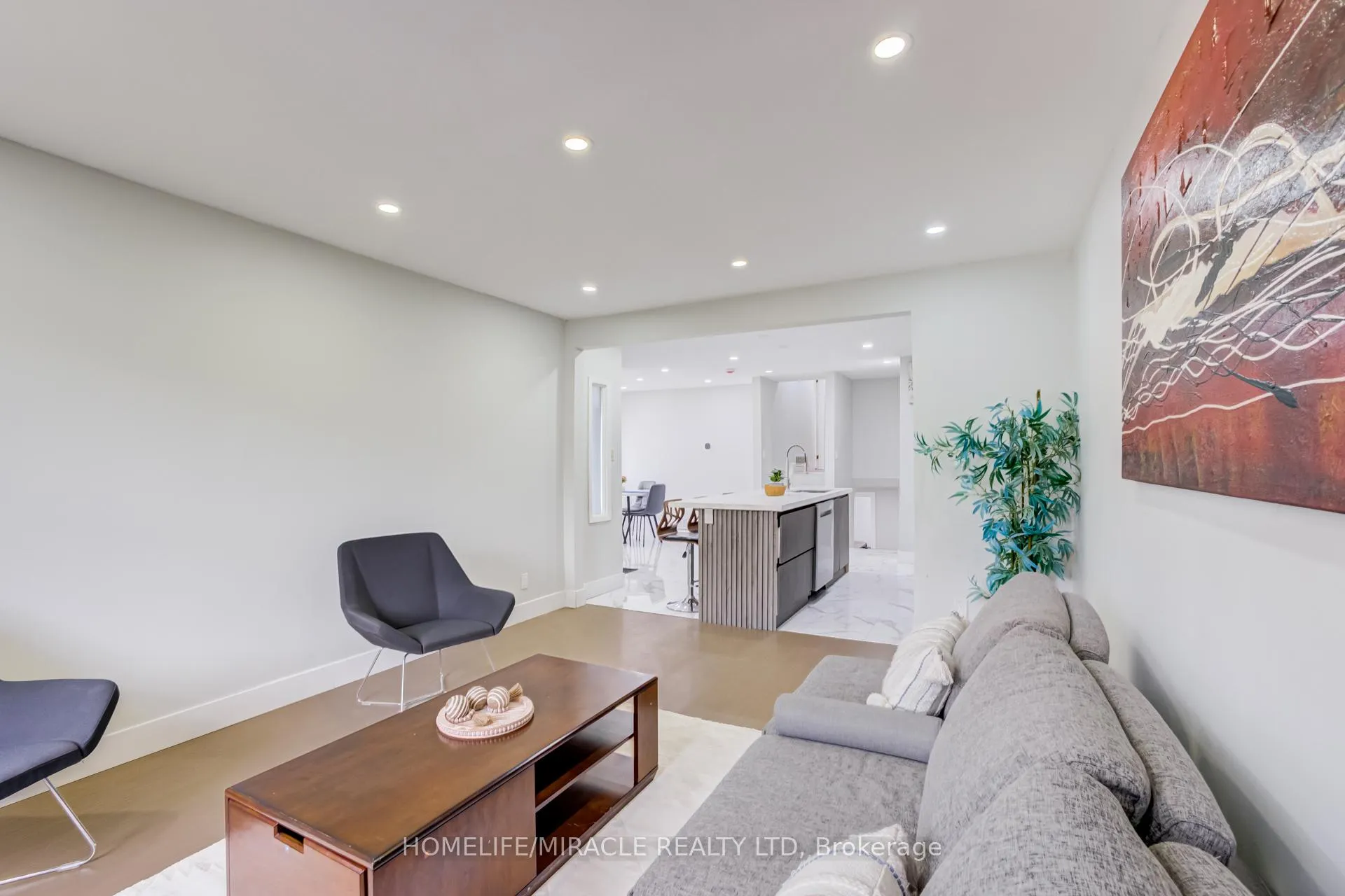 Photo 17 of 122 Ormond Drive, Oshawa, Samac — HOMEH