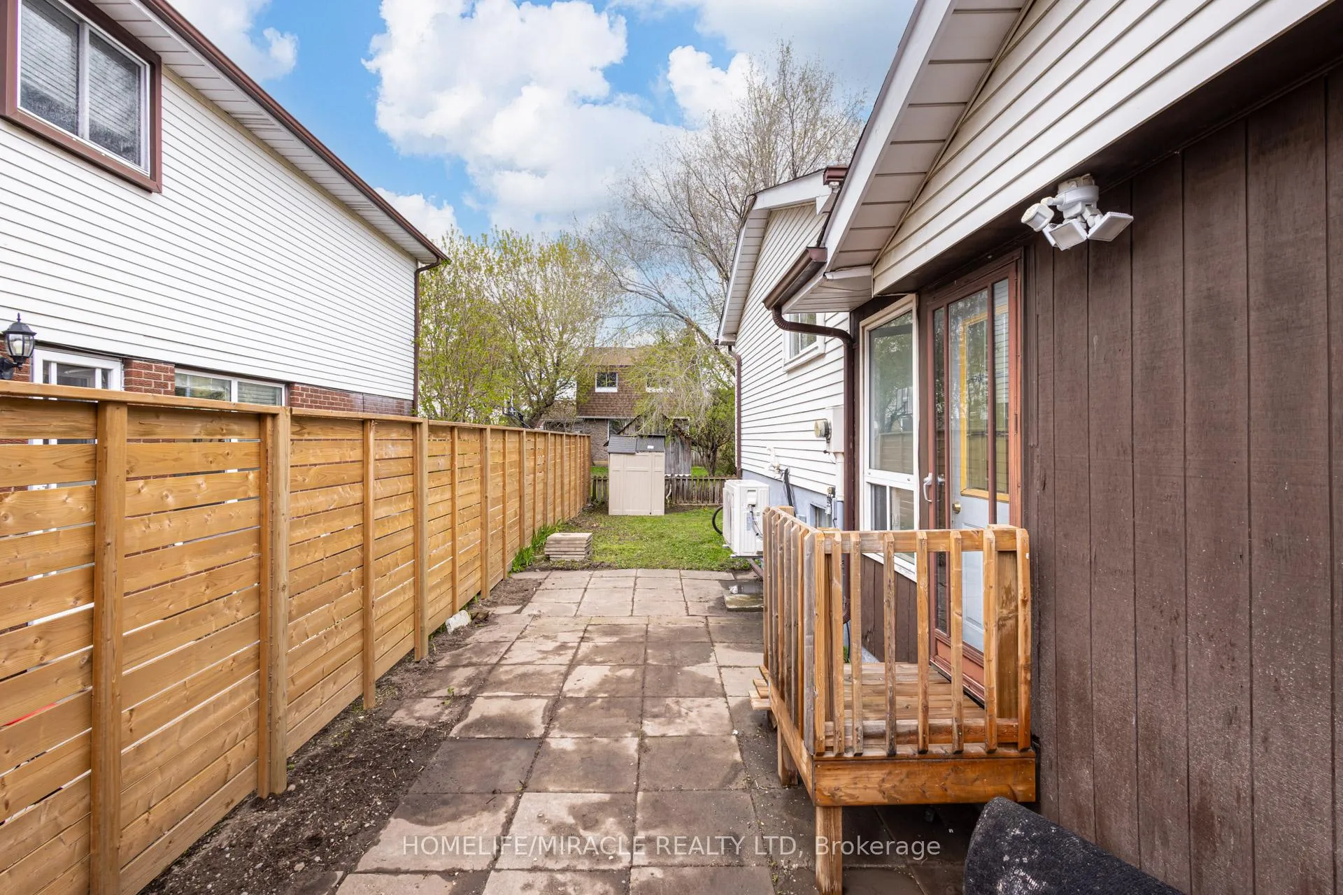 Photo 40 of 122 Ormond Drive, Oshawa, Samac — HOMEH