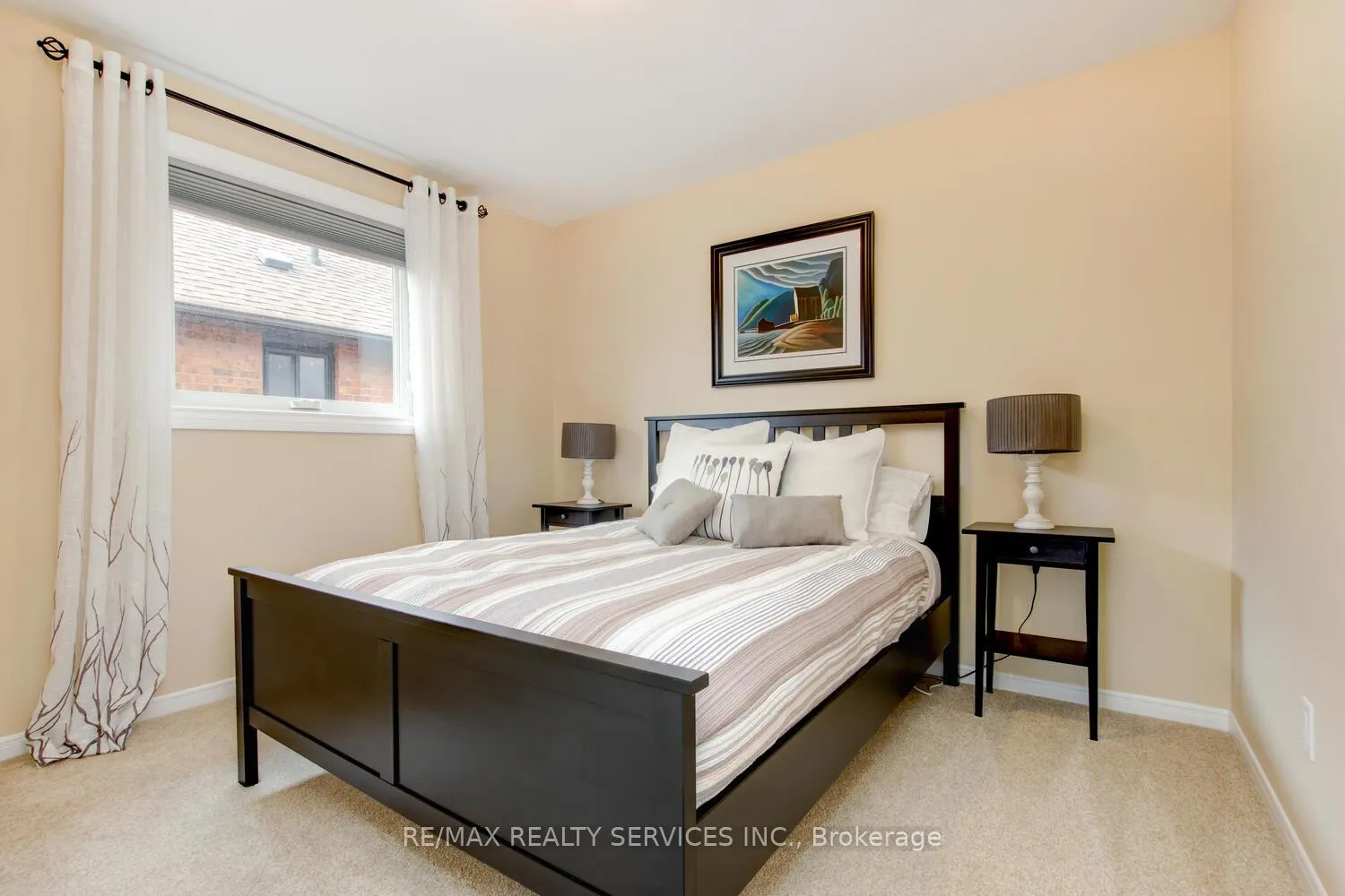 Photo 27 of 28 Chickadee Crescent, Brampton, Snelgrove — HOMEH