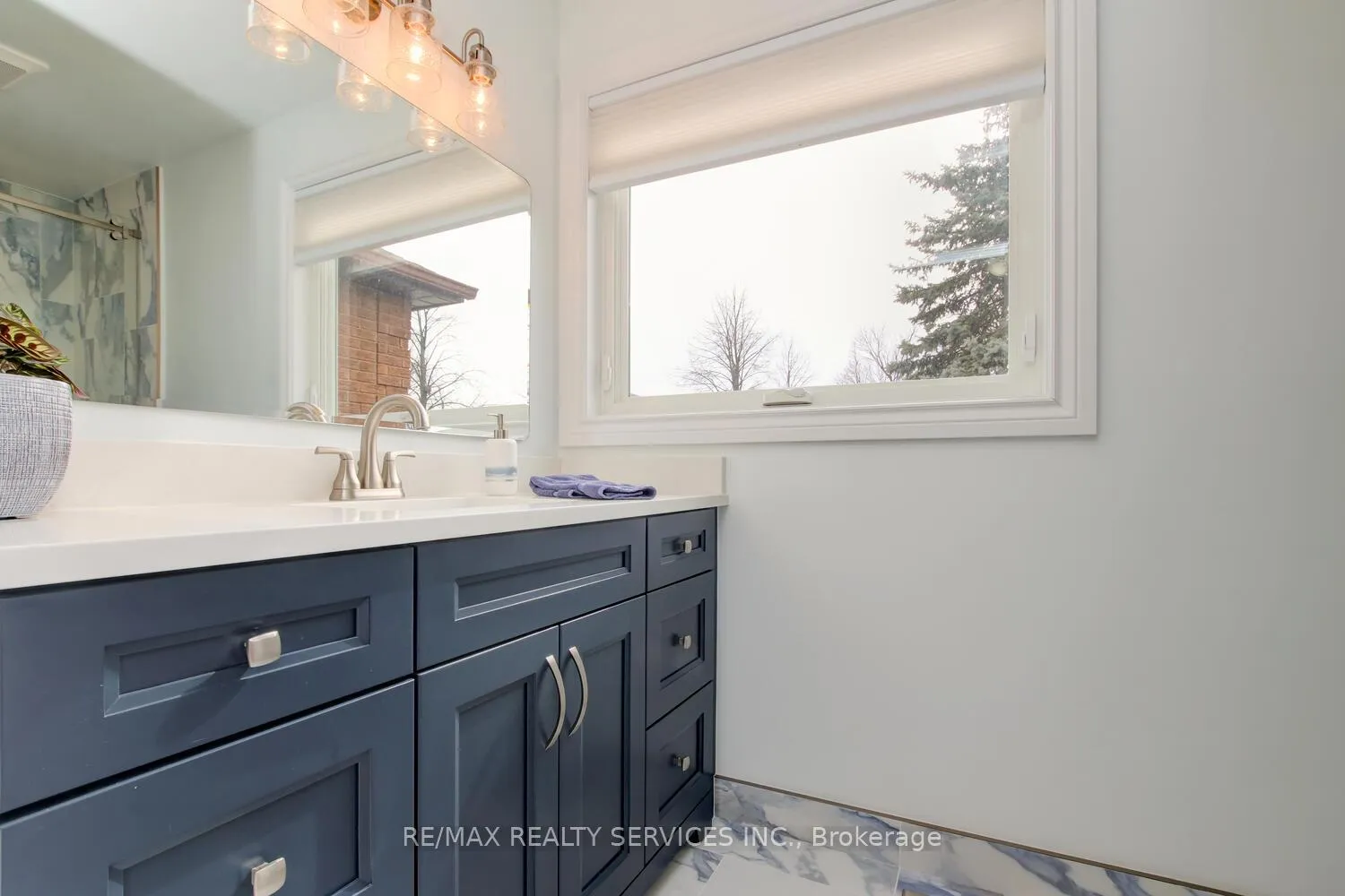 Photo 30 of 28 Chickadee Crescent, Brampton, Snelgrove — HOMEH