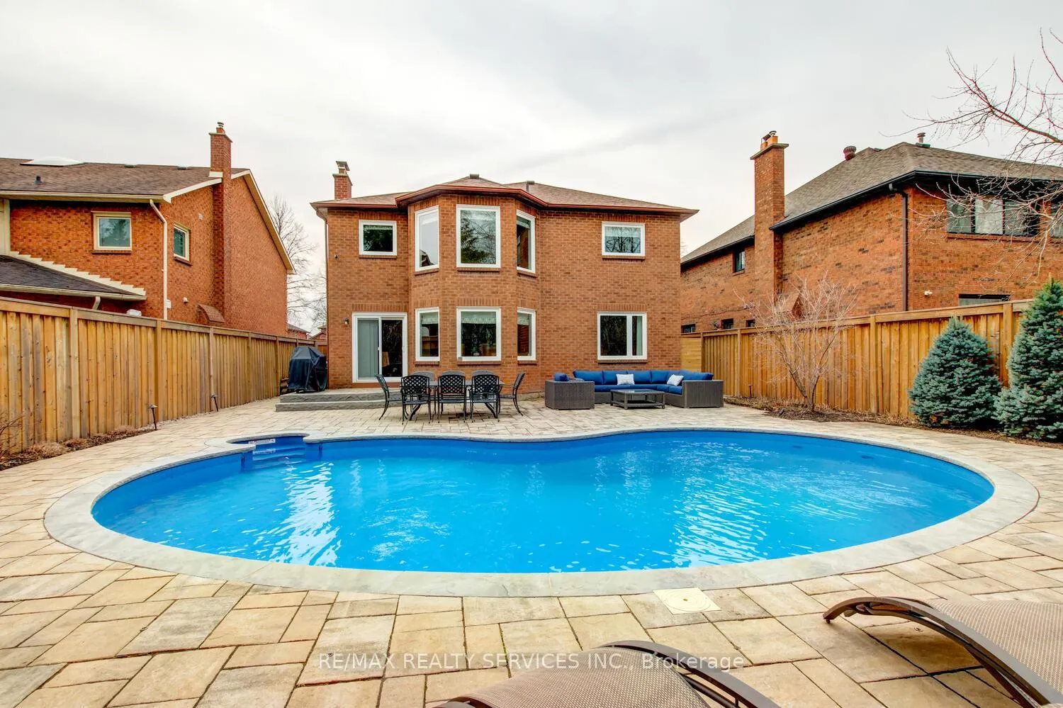Photo 42 of 28 Chickadee Crescent, Brampton, Snelgrove — HOMEH