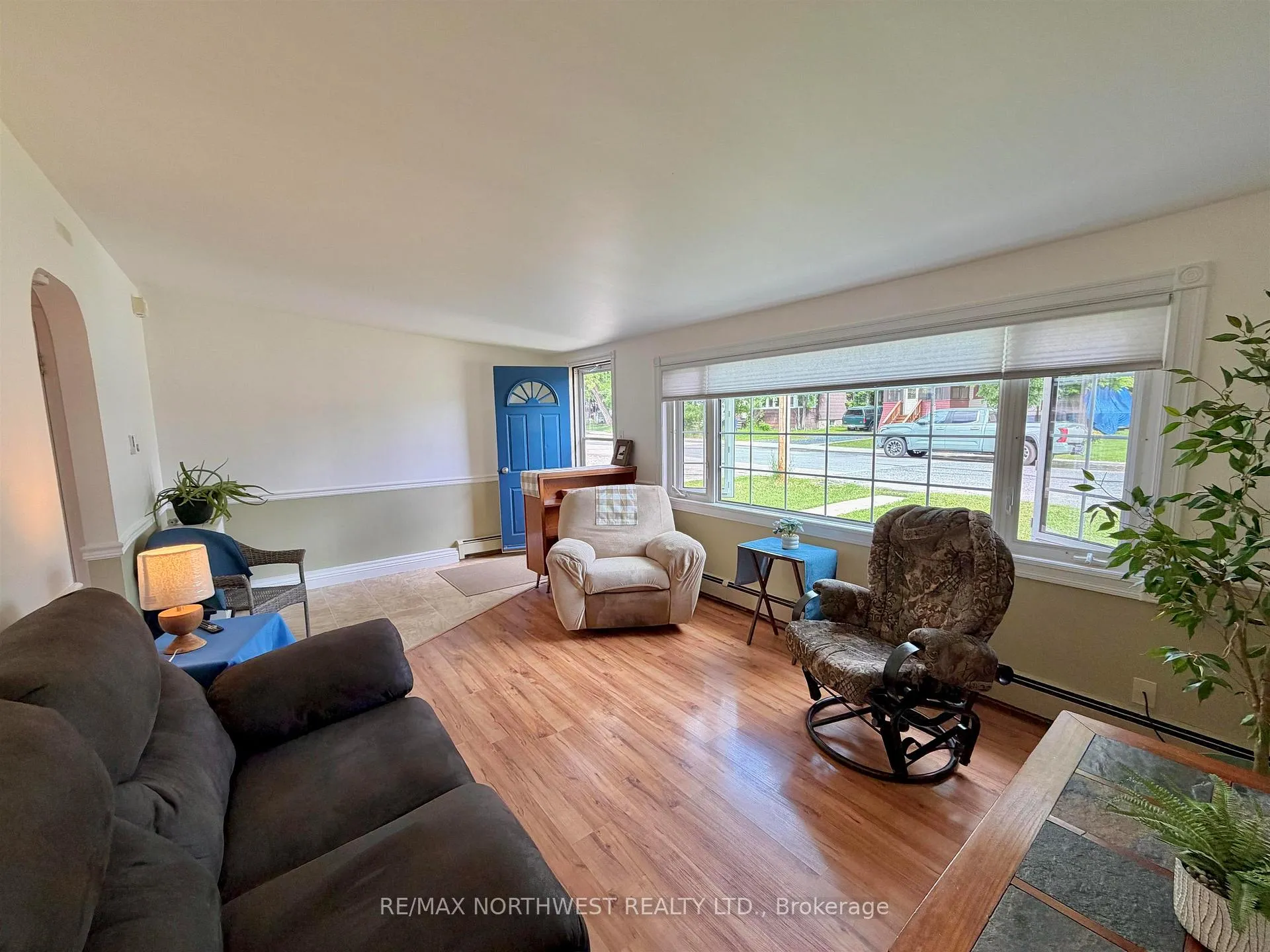 Photo 7 of 817 Second St S, Kenora, Central — HOMEH