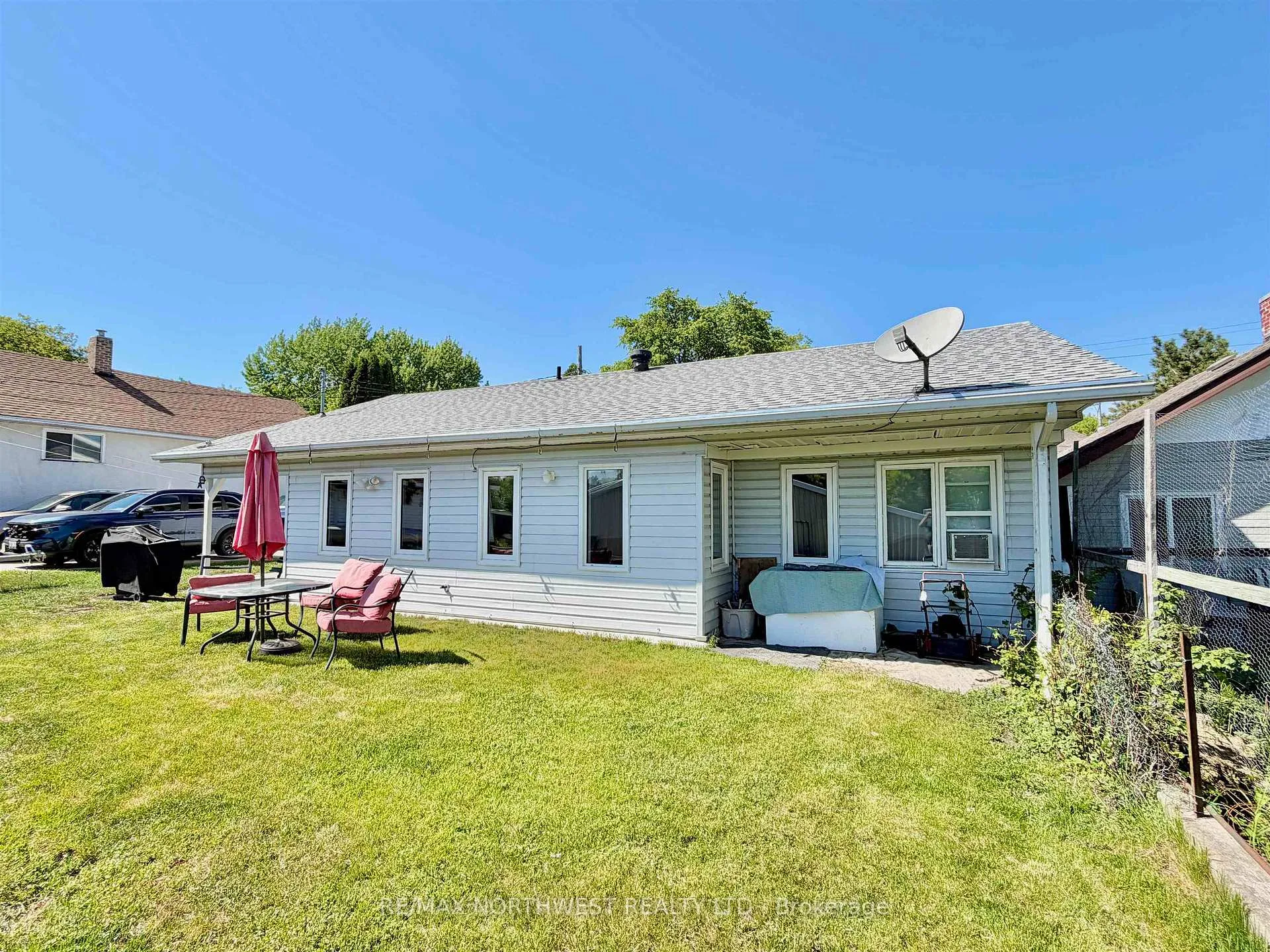 Photo 21 of 817 Second St S, Kenora, Central — HOMEH