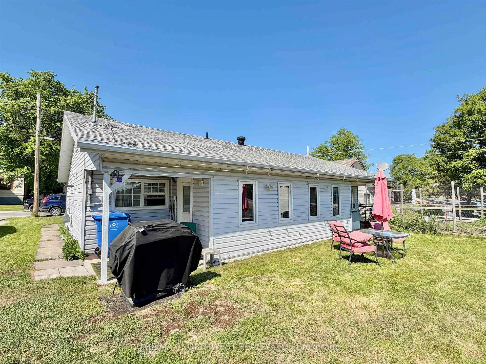 Photo 22 of 817 Second St S, Kenora, Central — HOMEH