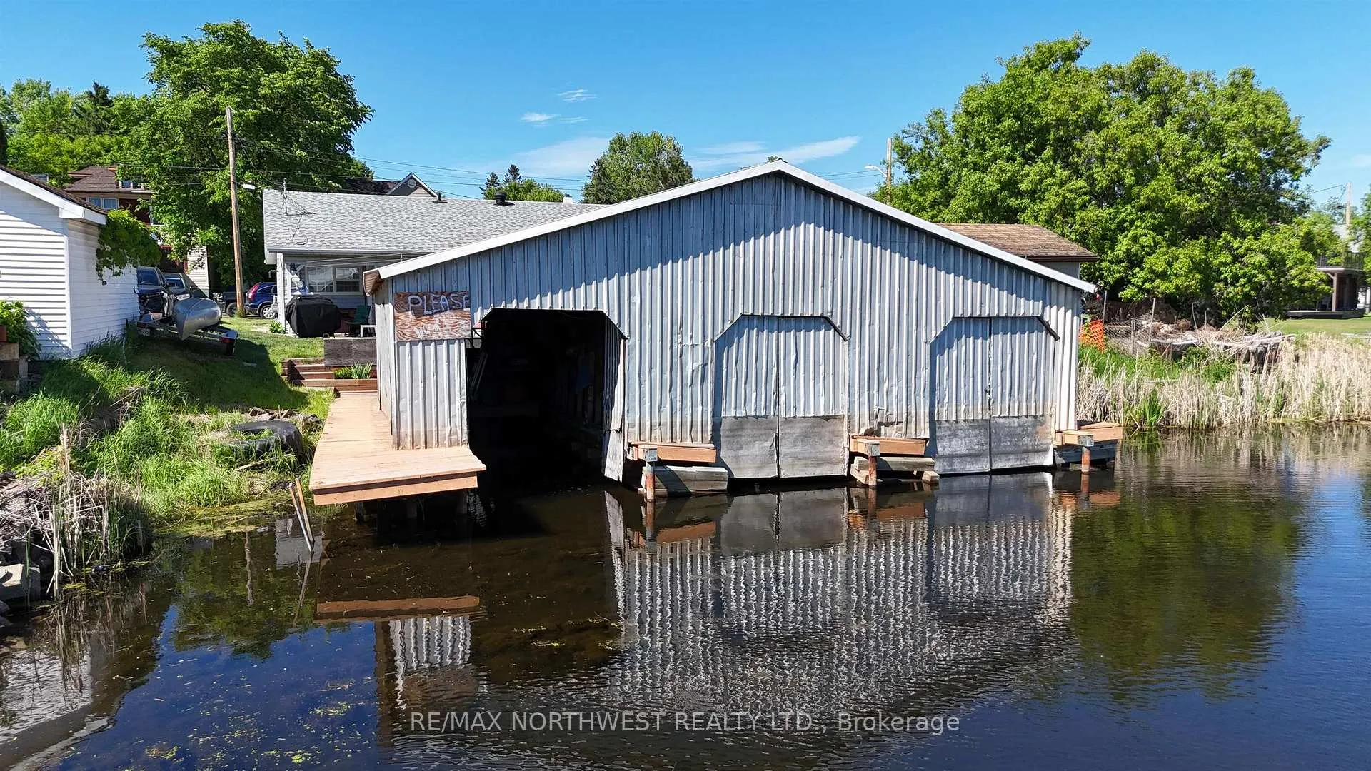 Photo 23 of 817 Second St S, Kenora, Central — HOMEH