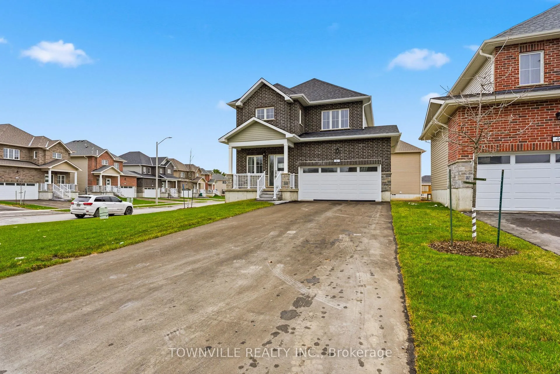 Photo 5 of 42 Bradden Crescent, Belleville, Belleville Ward — HOMEH