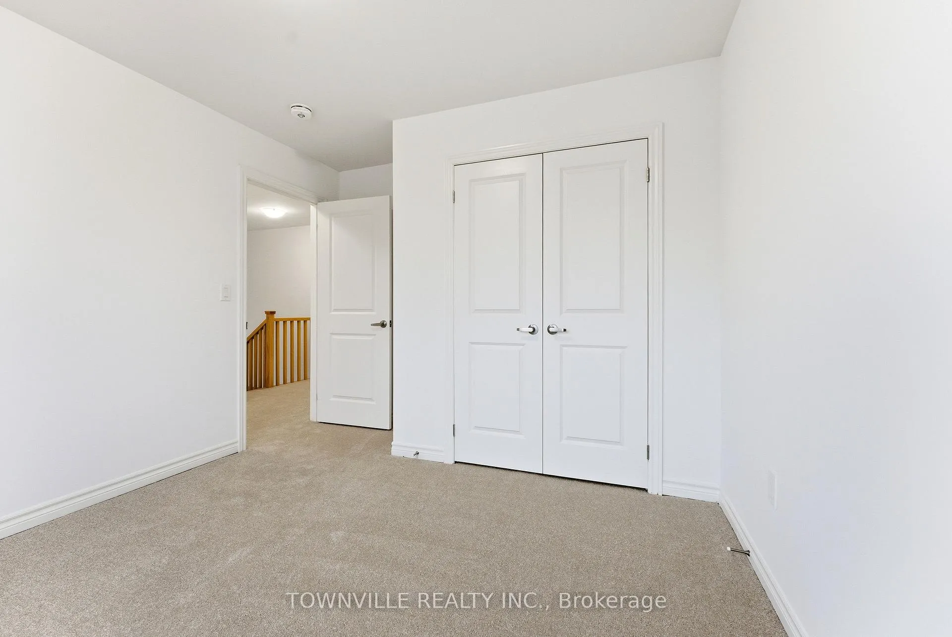 Photo 24 of 42 Bradden Crescent, Belleville, Belleville Ward — HOMEH