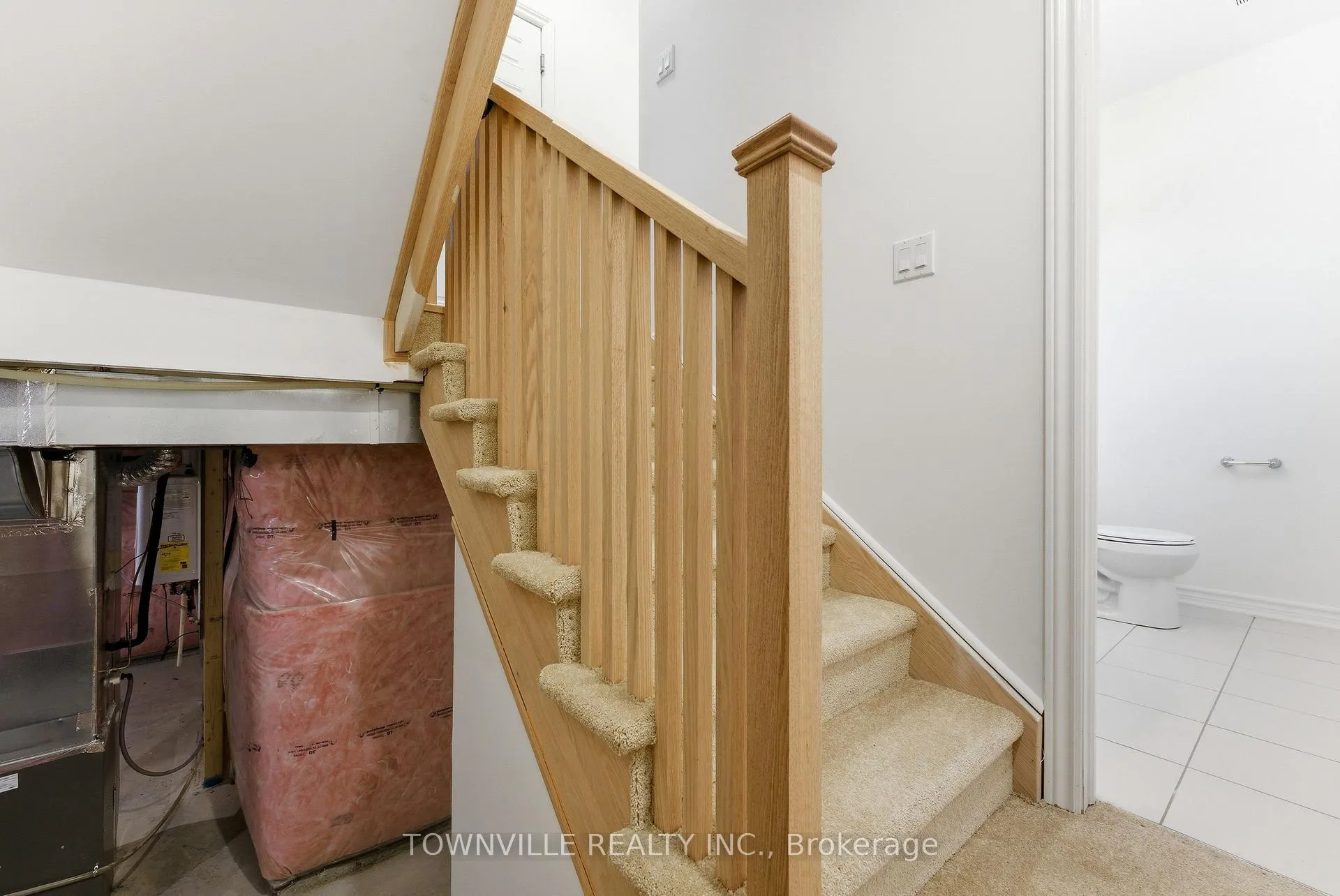 Photo 28 of 42 Bradden Crescent, Belleville, Belleville Ward — HOMEH