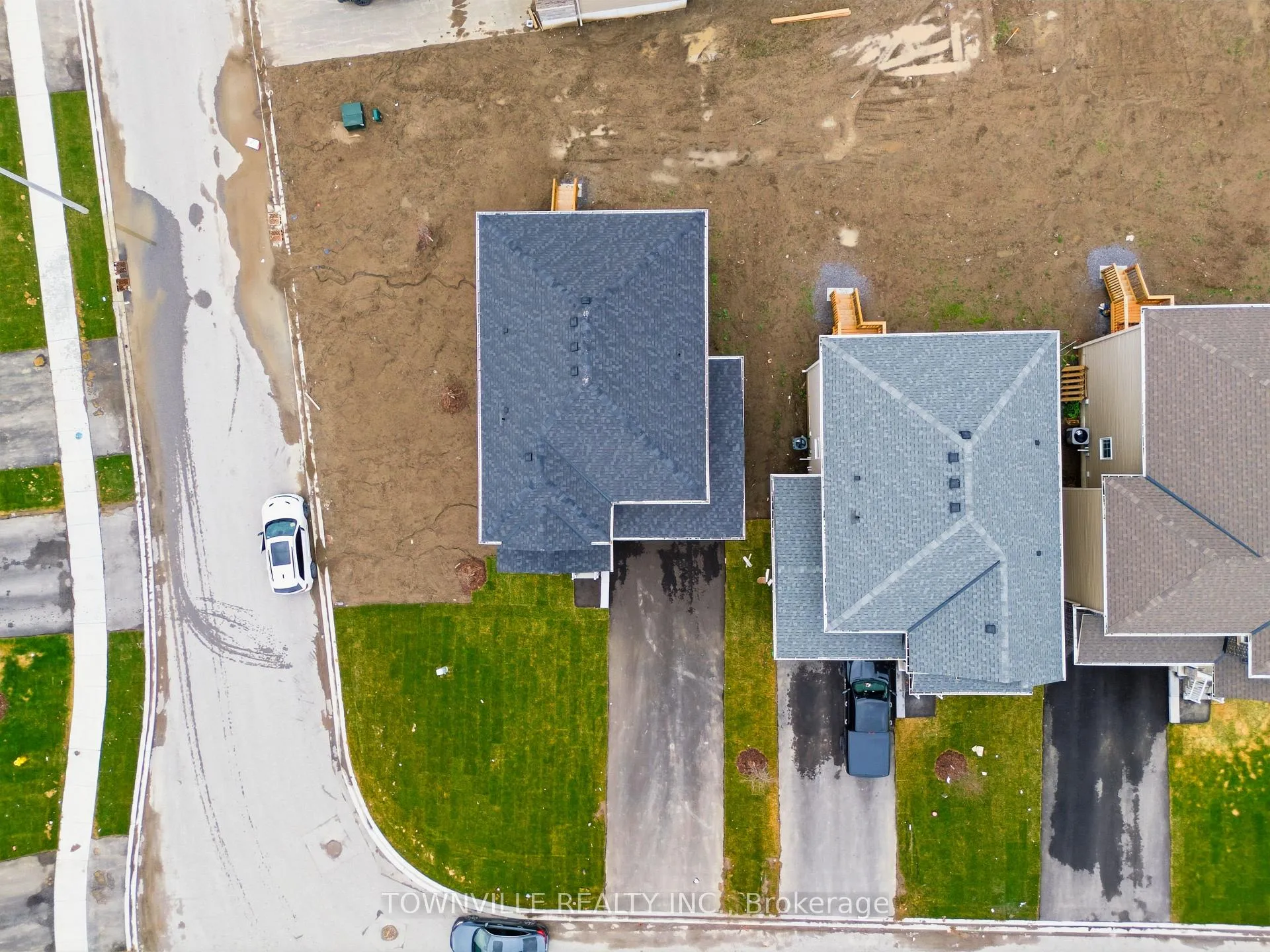 Photo 36 of 42 Bradden Crescent, Belleville, Belleville Ward — HOMEH