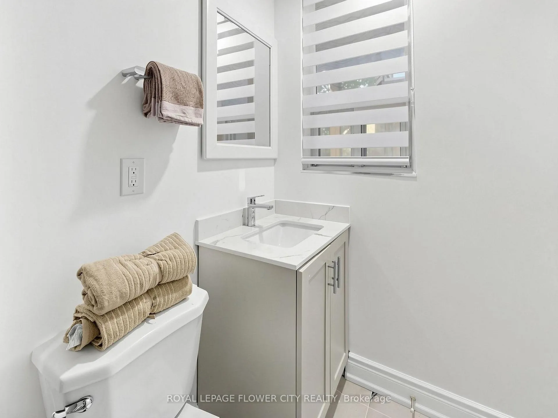 Photo 16 of 11 Holton Avenue N, Hamilton, Gibson — HOMEH
