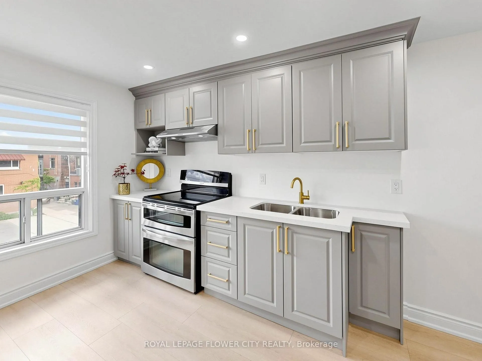 Photo 24 of 11 Holton Avenue N, Hamilton, Gibson — HOMEH