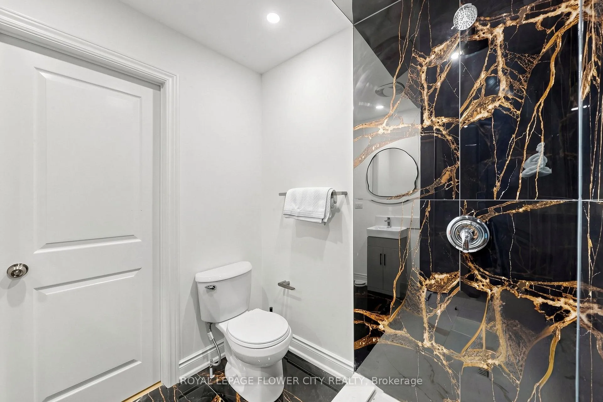 Photo 45 of 11 Holton Avenue N, Hamilton, Gibson — HOMEH