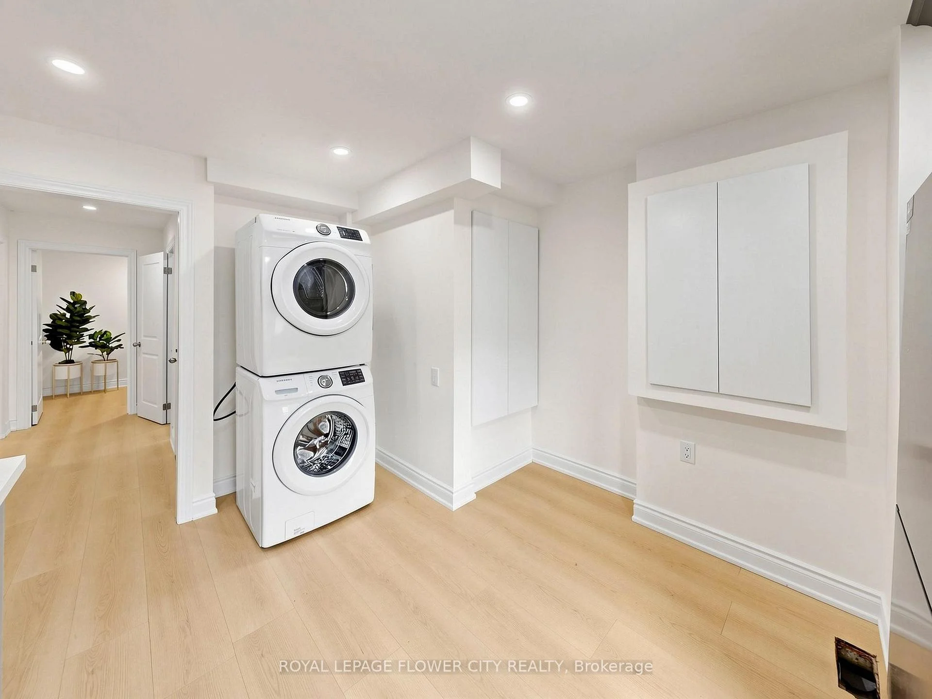 Photo 60 of 11 Holton Avenue N, Hamilton, Gibson — HOMEH