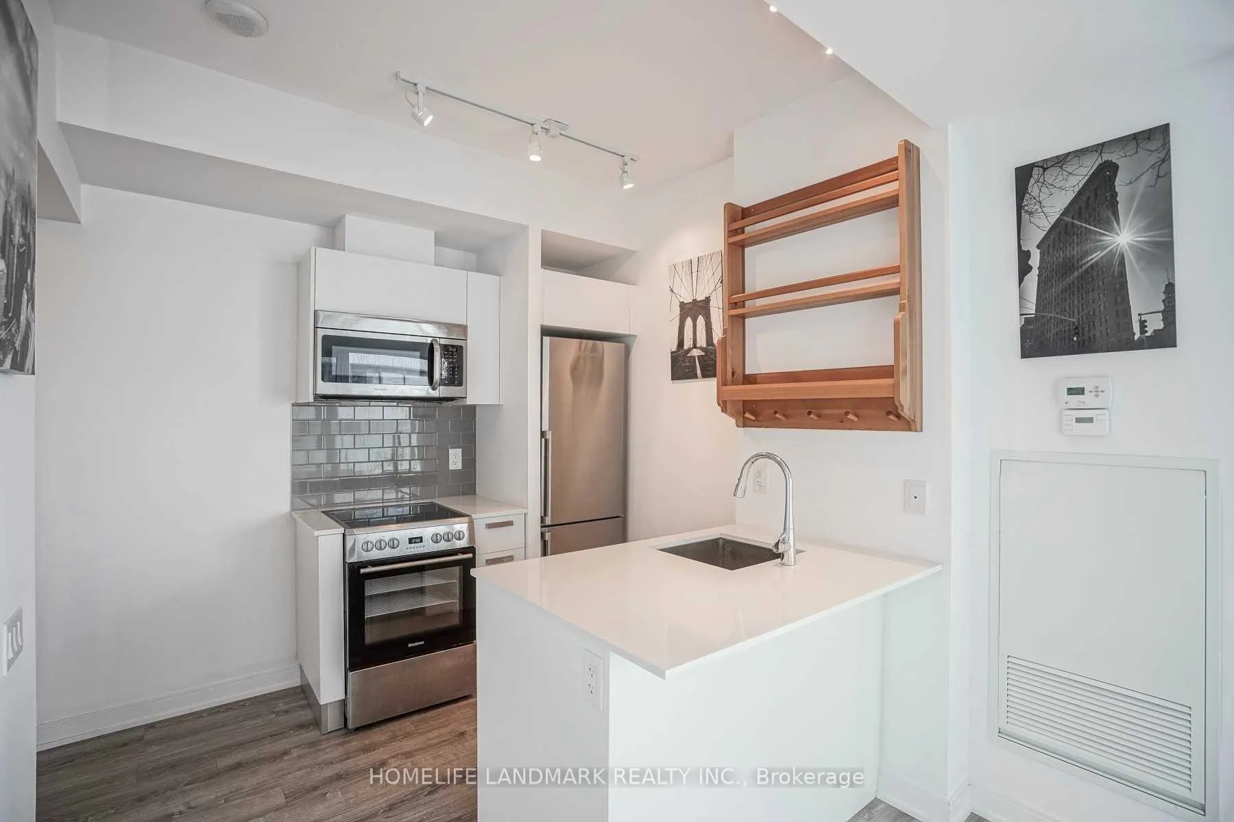 Photo 8 of Unit 3209, 42 Charles Street E, Toronto, Church-Yonge Corridor — HOMEH