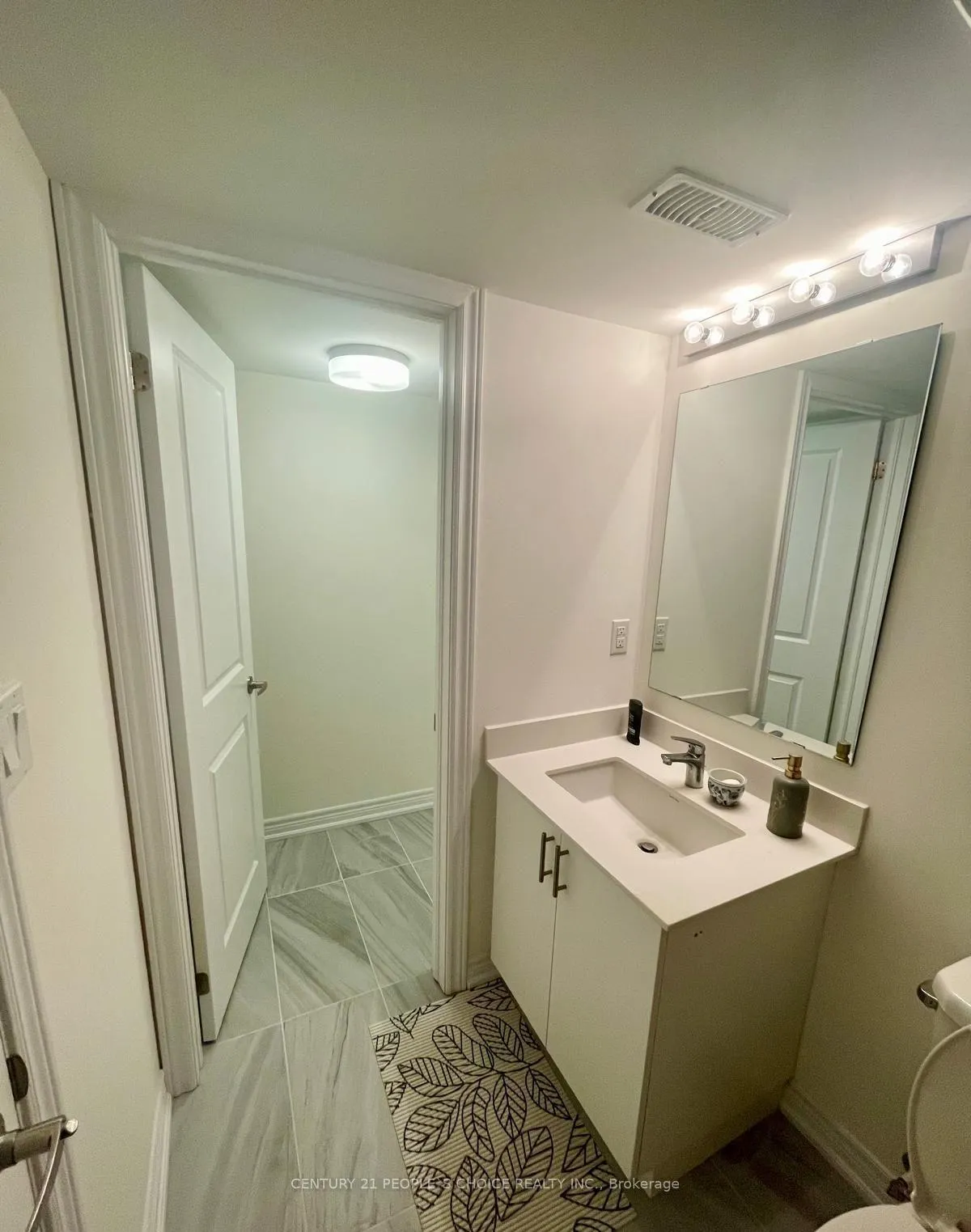 Photo 9 of Unit Basement, 1271 Chee Chee Landing, Milton, Ford — HOMEH
