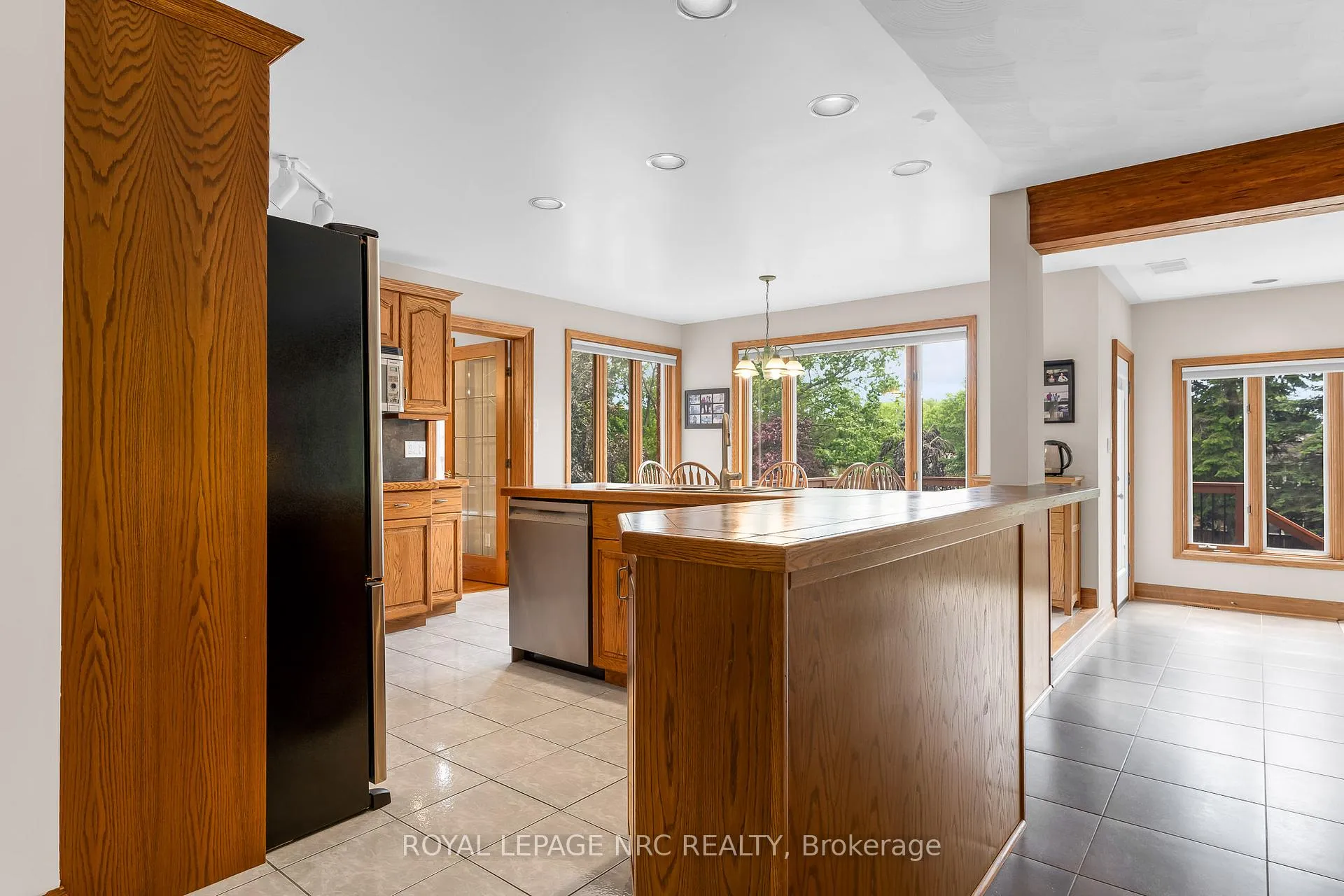 Photo 15 of 57 Millbridge Crescent, Pelham, Fonthill — HOMEH