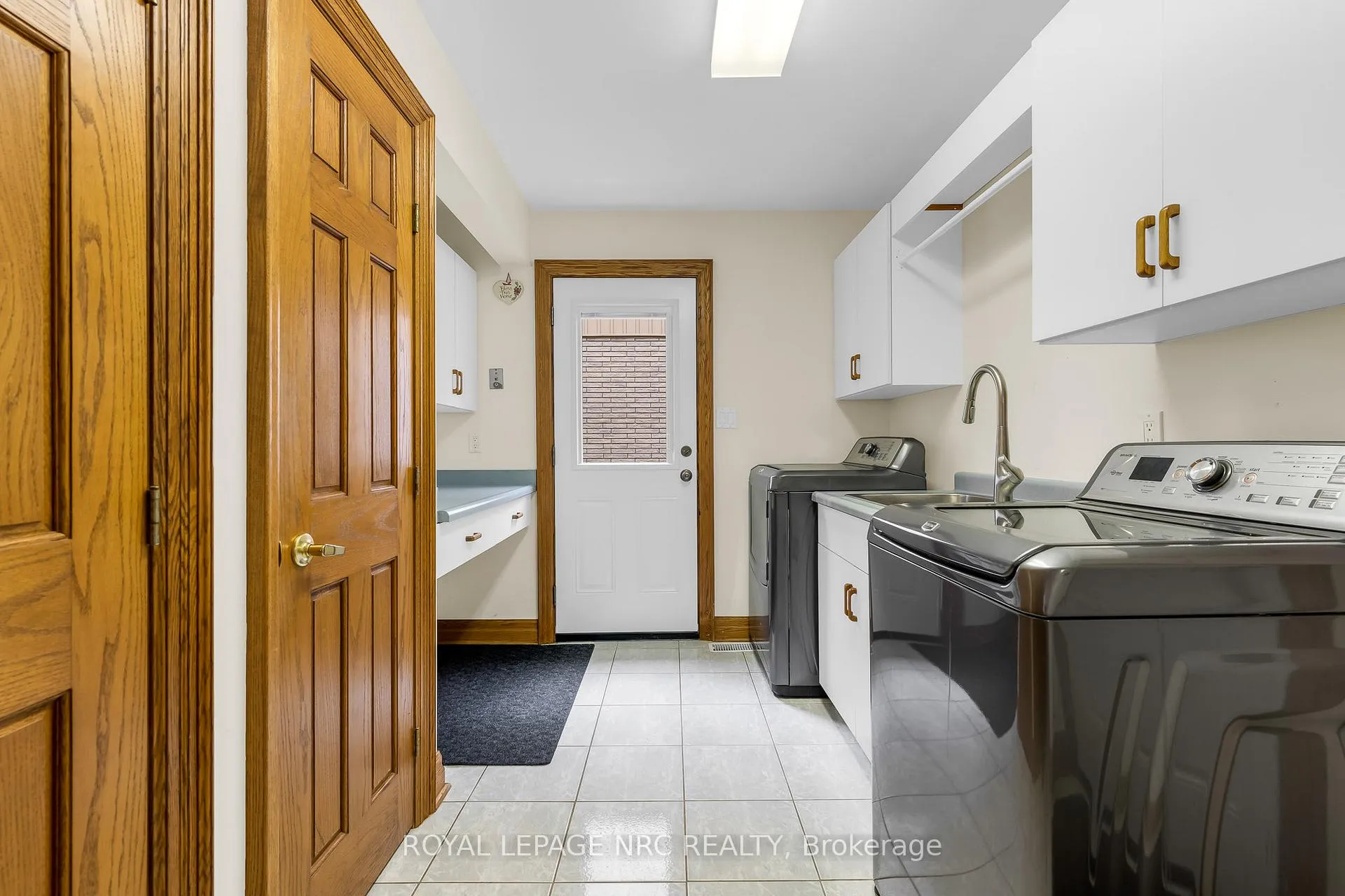 Photo 23 of 57 Millbridge Crescent, Pelham, Fonthill — HOMEH