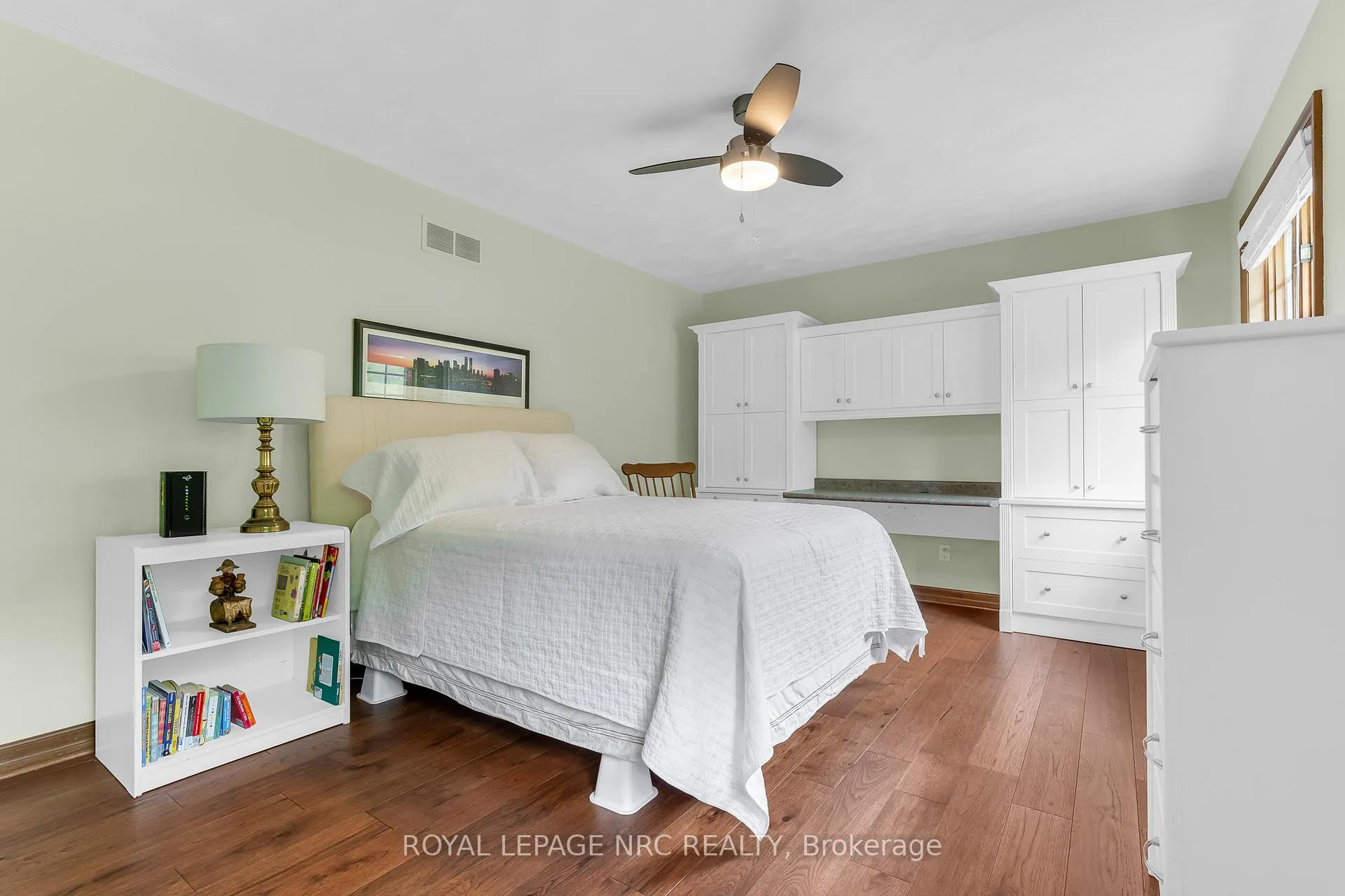 Photo 28 of 57 Millbridge Crescent, Pelham, Fonthill — HOMEH