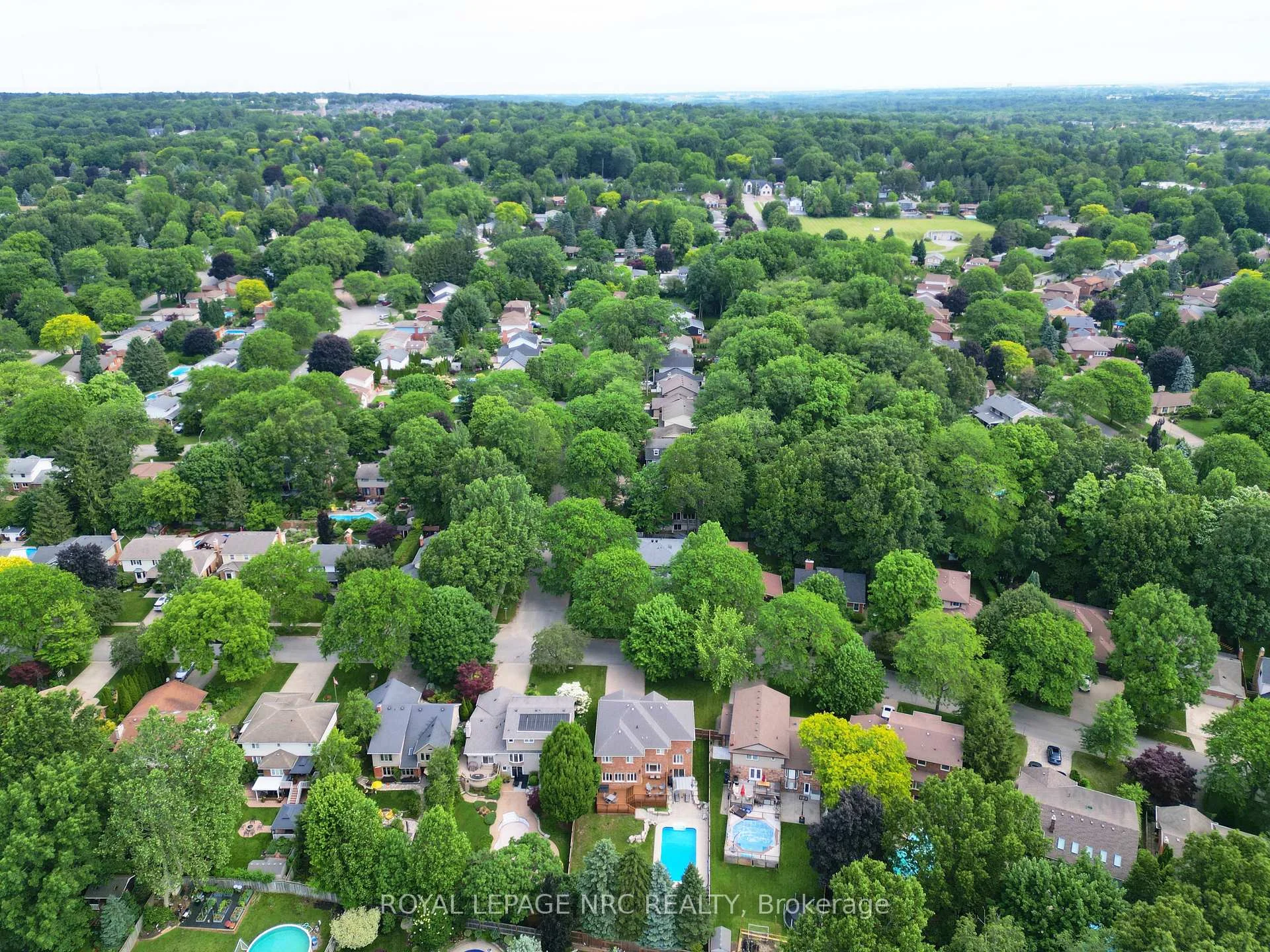 Photo 52 of 57 Millbridge Crescent, Pelham, Fonthill — HOMEH