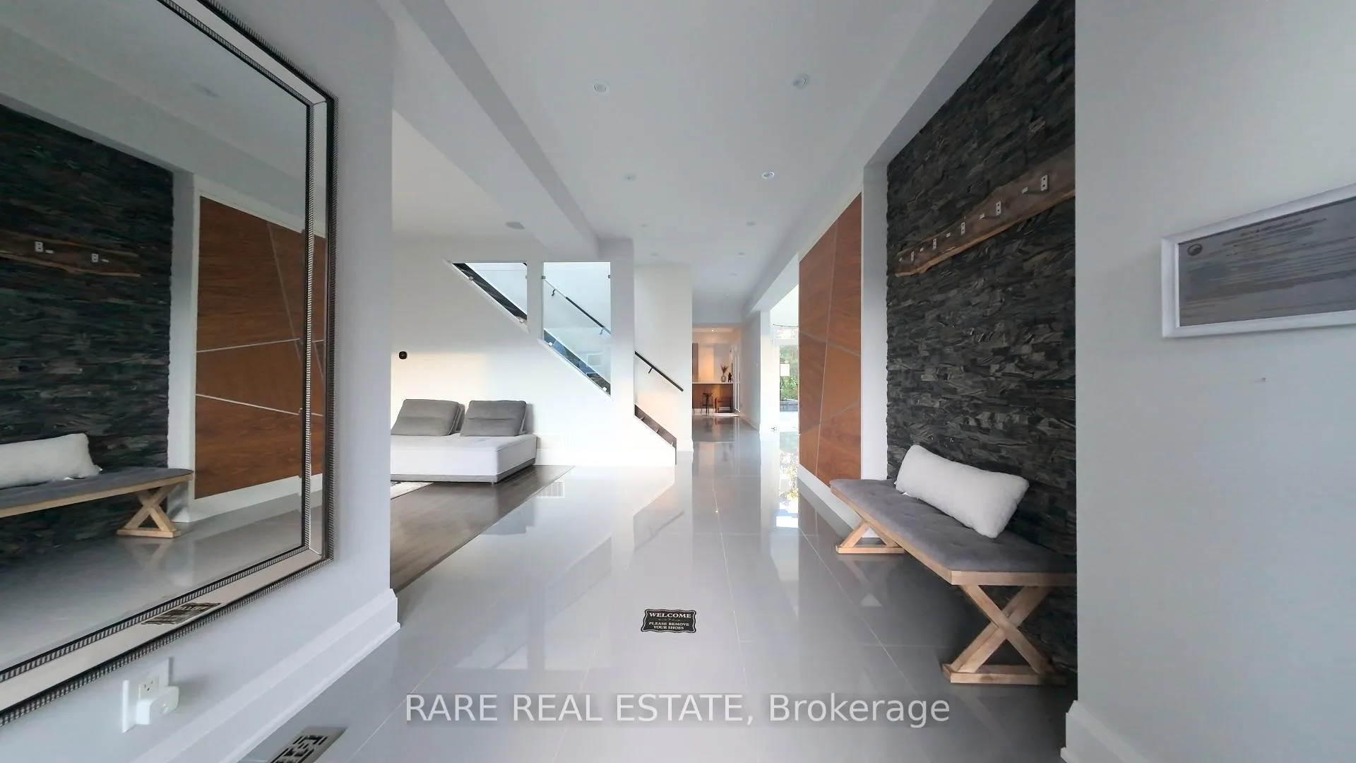 Photo 2 of 125 Craigmore Crescent, Blue Mountains — HOMEH