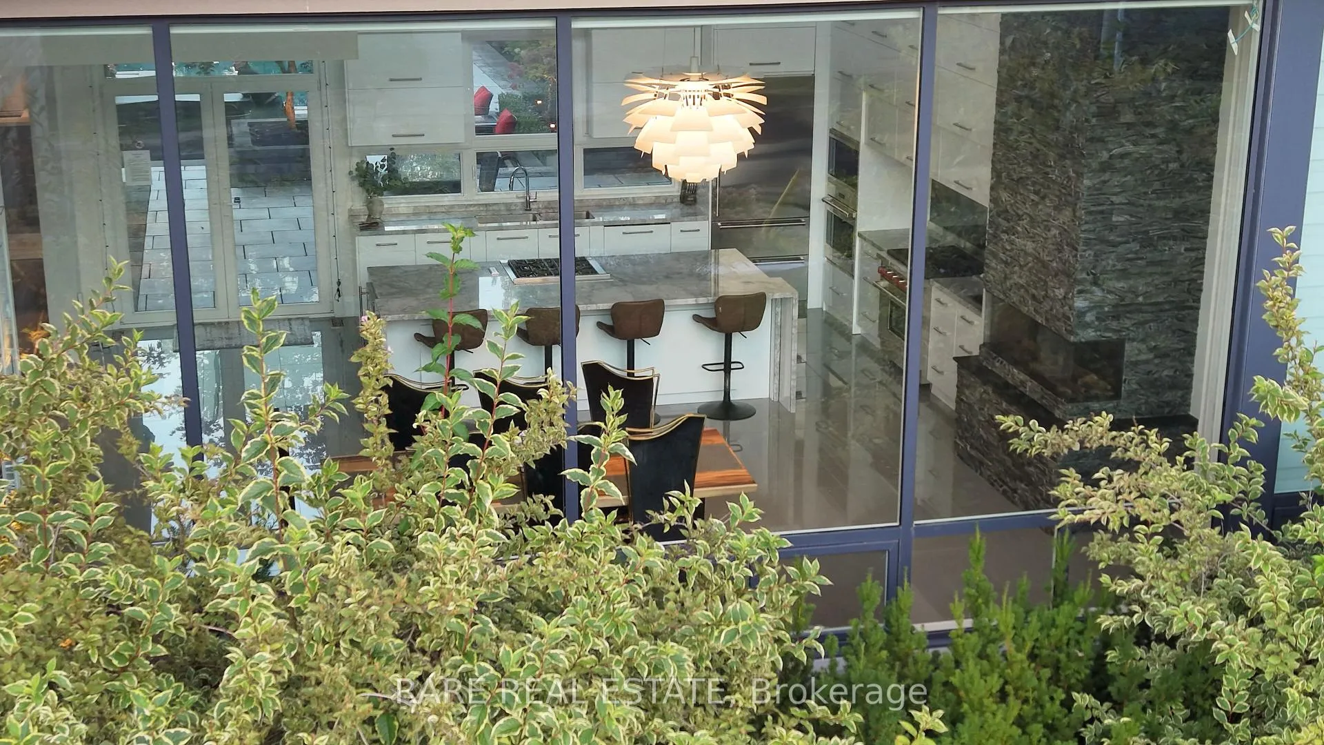 Photo 7 of 125 Craigmore Crescent, Blue Mountains — HOMEH