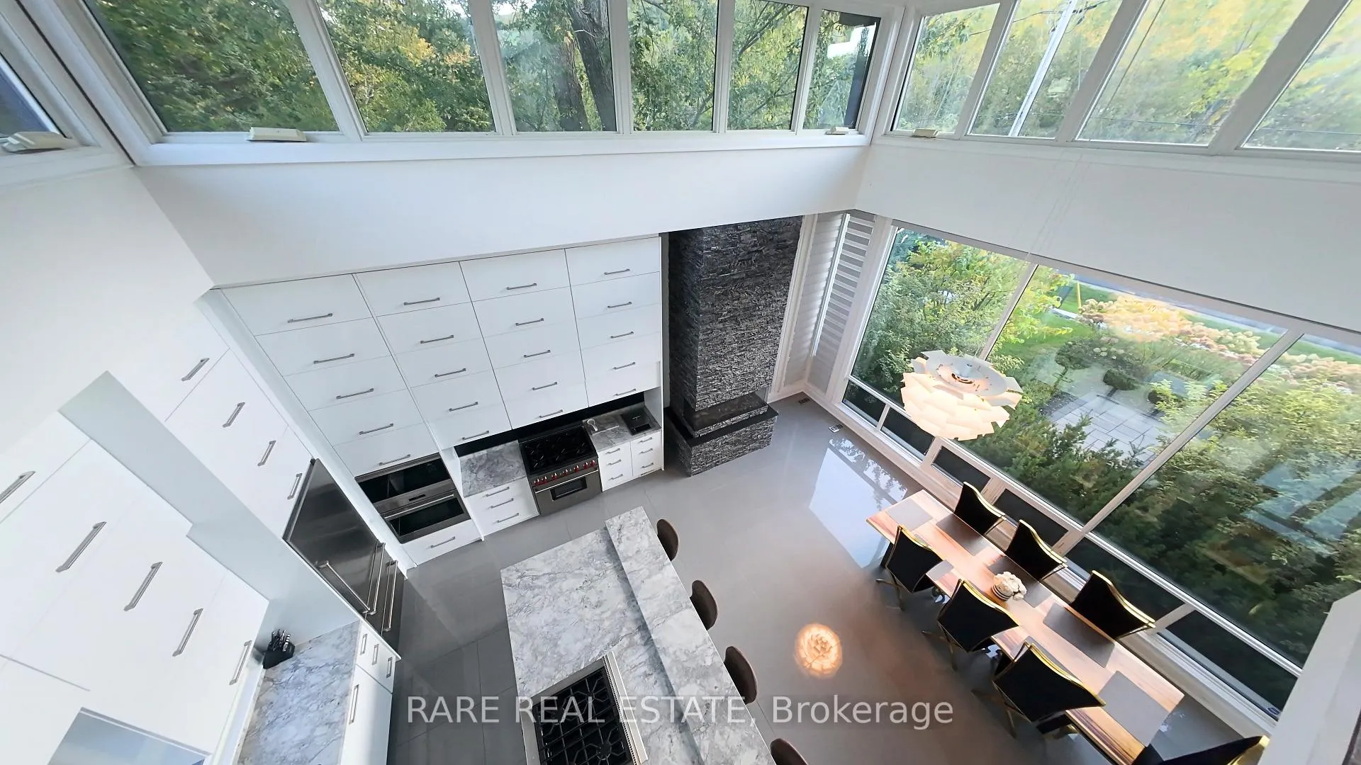 Photo 8 of 125 Craigmore Crescent, Blue Mountains — HOMEH