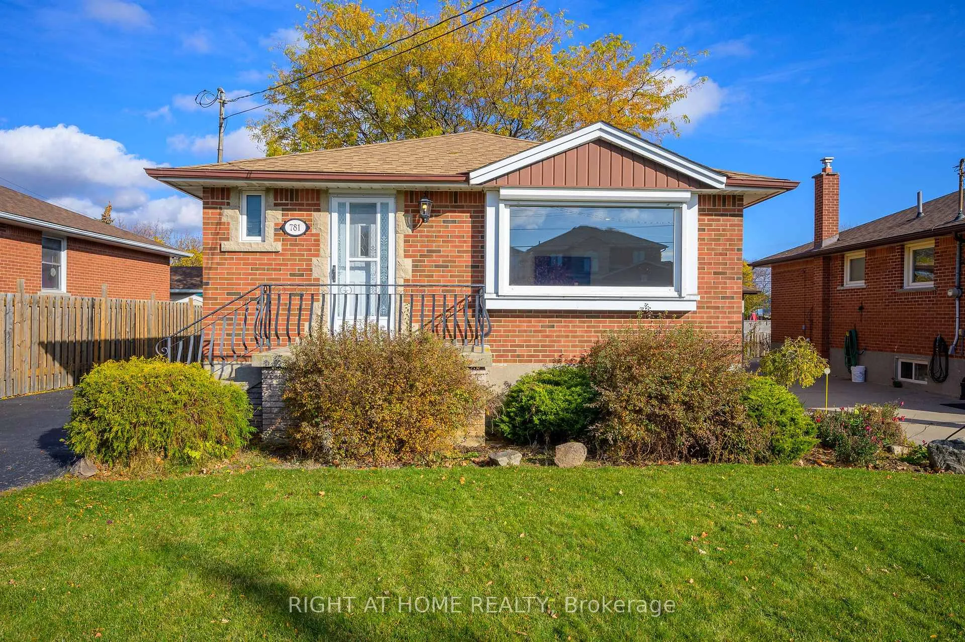 Photo 3 of 781 Ninth Avenue, Hamilton, Hampton Heights — HOMEH