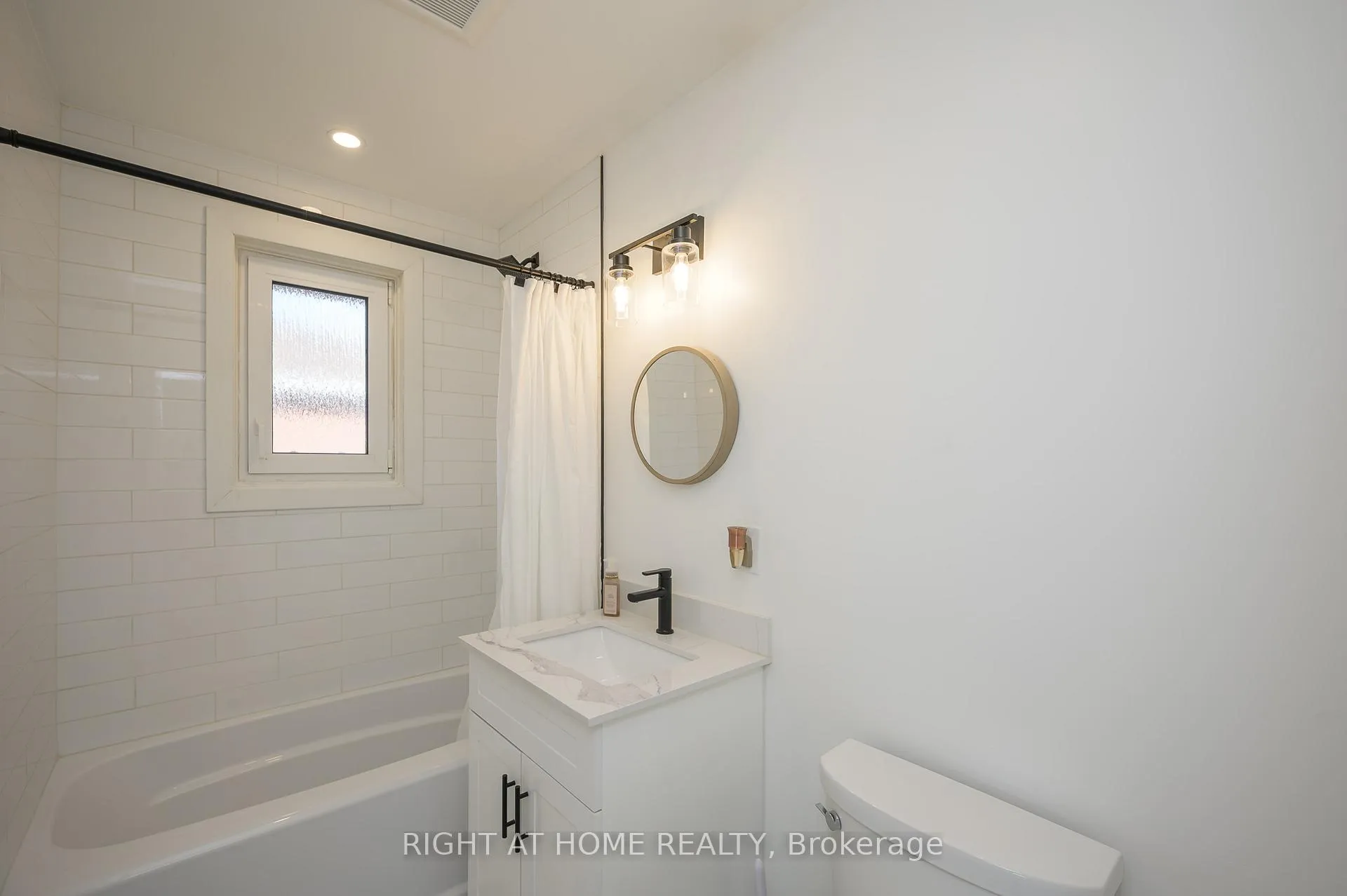 Photo 16 of 781 Ninth Avenue, Hamilton, Hampton Heights — HOMEH