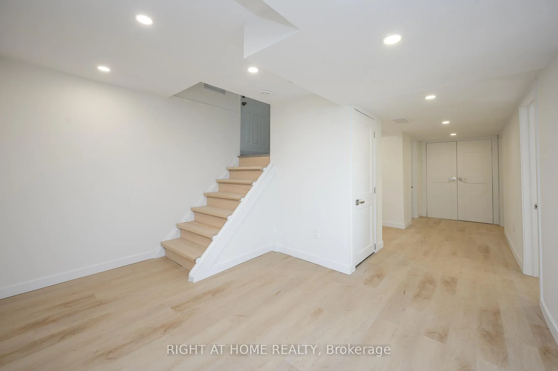 Photo 22 of 781 Ninth Avenue, Hamilton, Hampton Heights — HOMEH