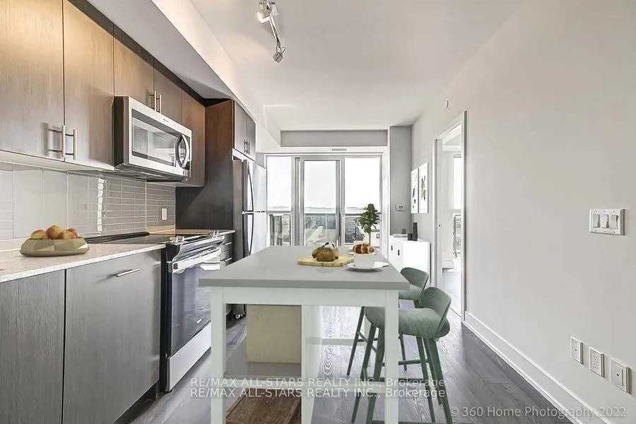 Photo 3 of Unit 214, 2550 Simcoe Street N, Oshawa, Windfields — HOMEH