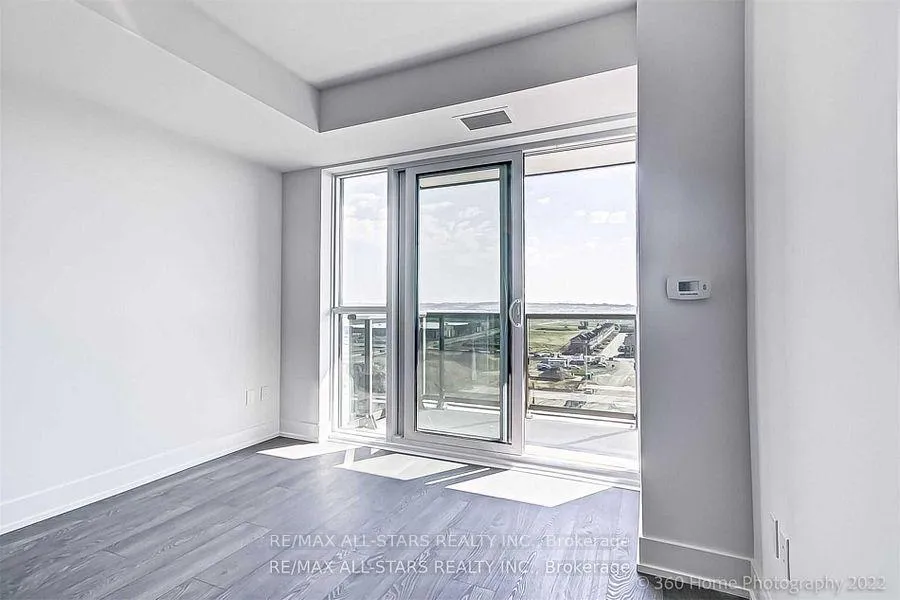 Photo 6 of Unit 214, 2550 Simcoe Street N, Oshawa, Windfields — HOMEH