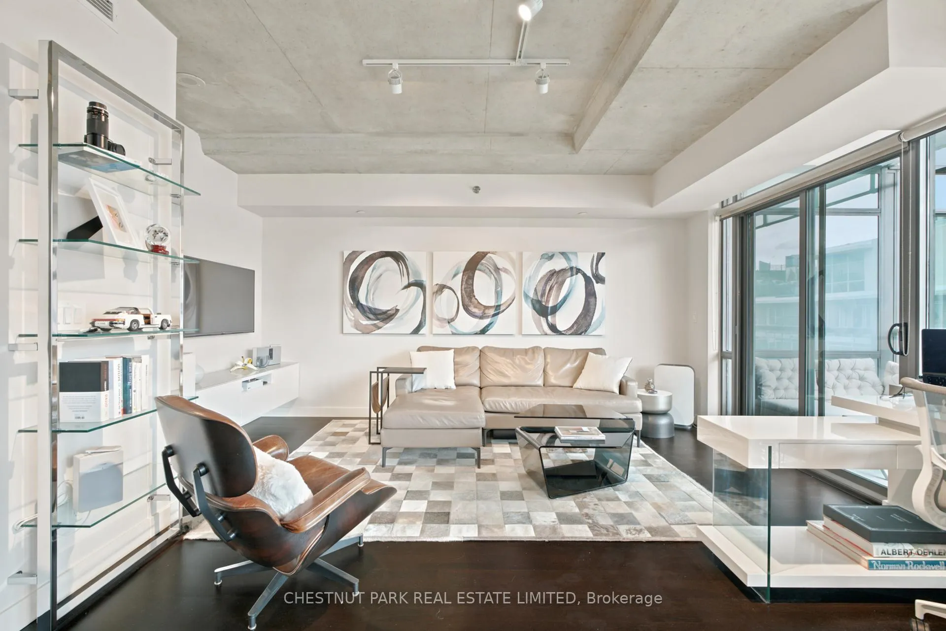 Photo 5 of Unit 915, 55 Stewart Street, Toronto, Waterfront Communities — HOMEH