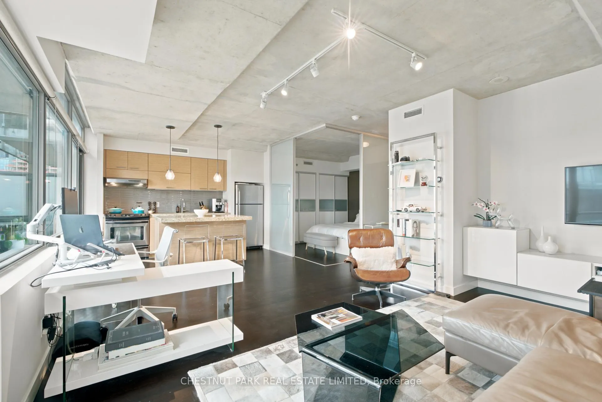 Photo 7 of Unit 915, 55 Stewart Street, Toronto, Waterfront Communities — HOMEH