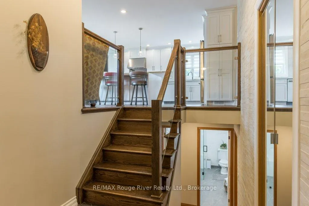 Photo 5 of 2993 Jennifer Drive, Peterborough, Northcrest Ward 5 — HOMEH