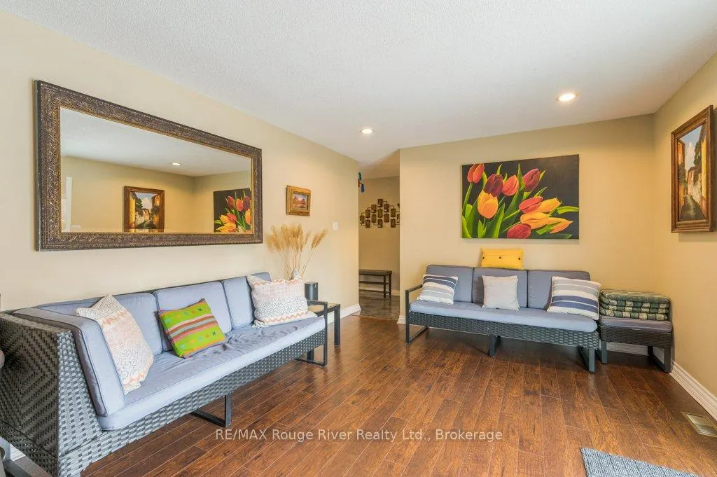 Photo 9 of 2993 Jennifer Drive, Peterborough, Northcrest Ward 5 — HOMEH