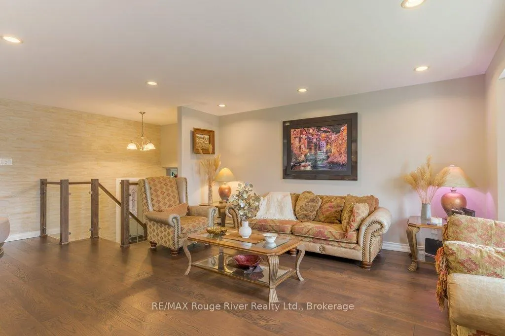 Photo 13 of 2993 Jennifer Drive, Peterborough, Northcrest Ward 5 — HOMEH