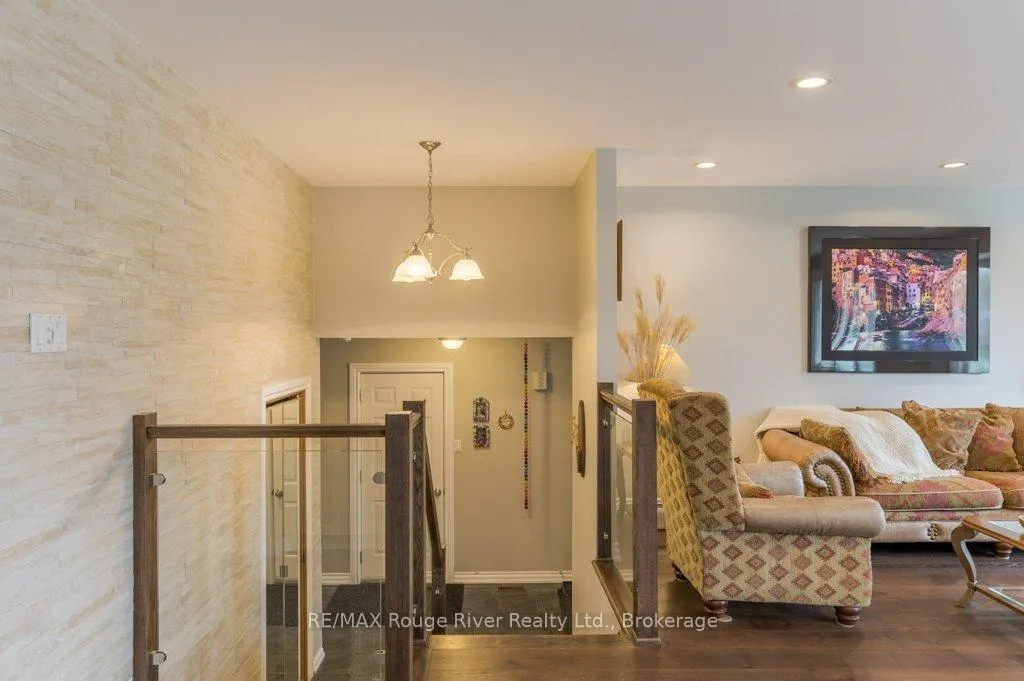 Photo 23 of 2993 Jennifer Drive, Peterborough, Northcrest Ward 5 — HOMEH
