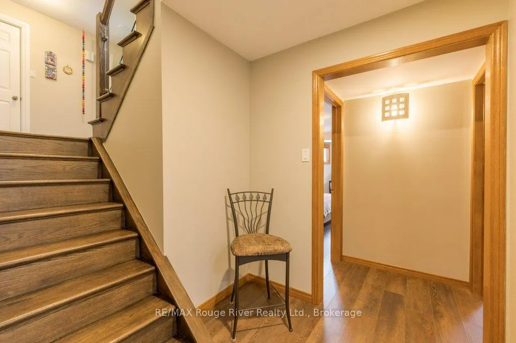 Photo 32 of 2993 Jennifer Drive, Peterborough, Northcrest Ward 5 — HOMEH