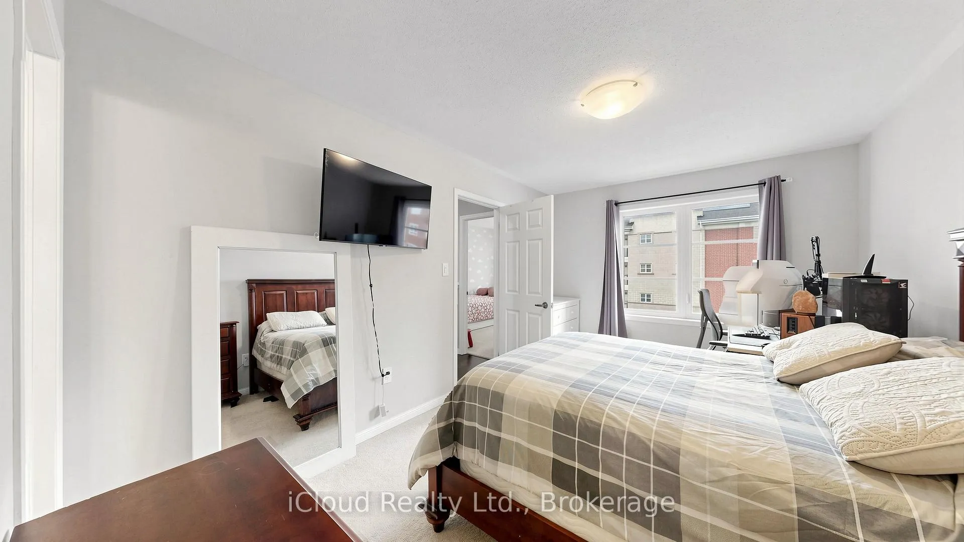 Photo 16 of 118 Baycliffe Crescent, Brampton, Northwest Brampton — HOMEH