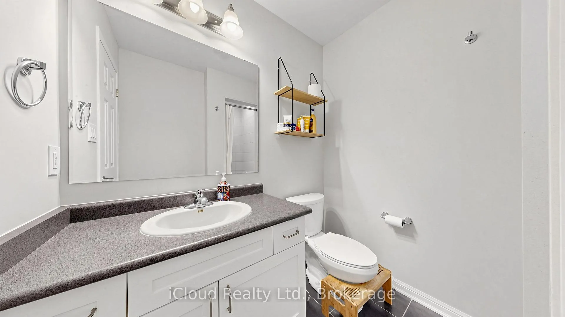 Photo 20 of 118 Baycliffe Crescent, Brampton, Northwest Brampton — HOMEH