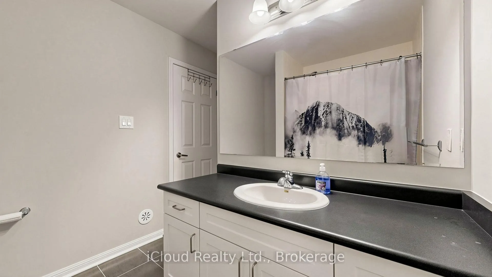 Photo 26 of 118 Baycliffe Crescent, Brampton, Northwest Brampton — HOMEH