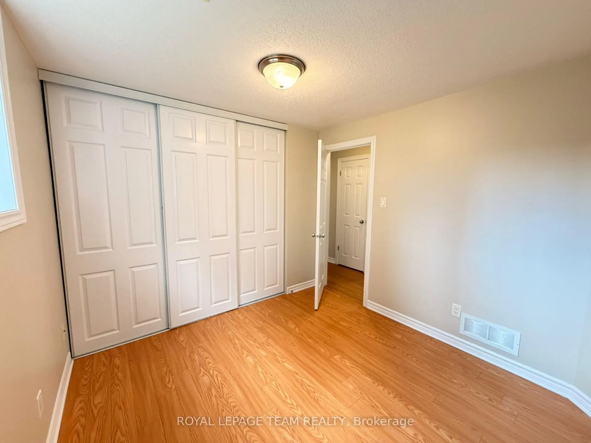 Photo 21 of Unit 2, 236 Paseo Private, Ottawa, Centrepointe — HOMEH