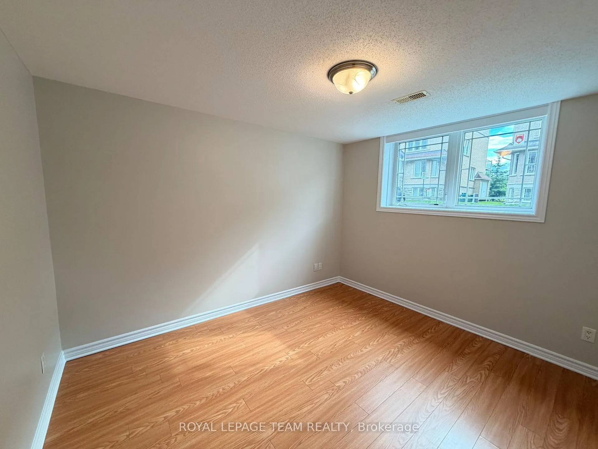 Photo 22 of Unit 2, 236 Paseo Private, Ottawa, Centrepointe — HOMEH