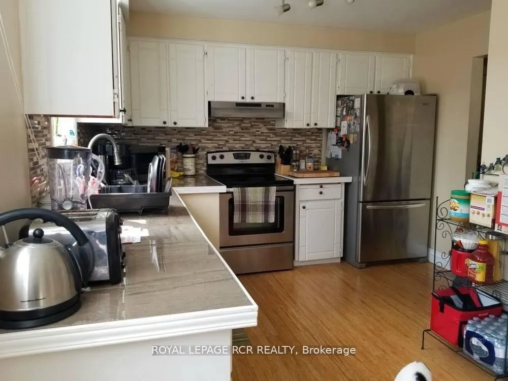 Photo 3 of 66 Burbank Crescent, Orangeville — HOMEH